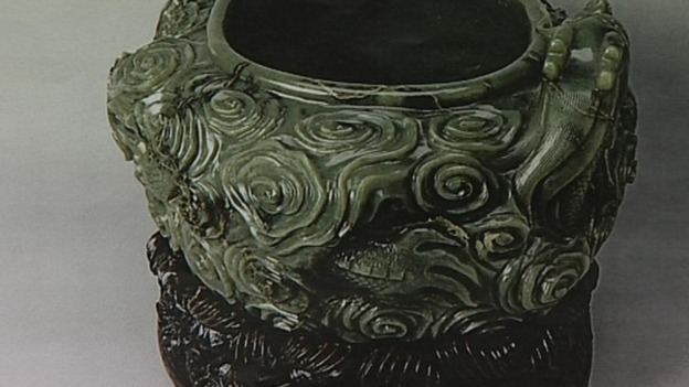 18th century jade bowl