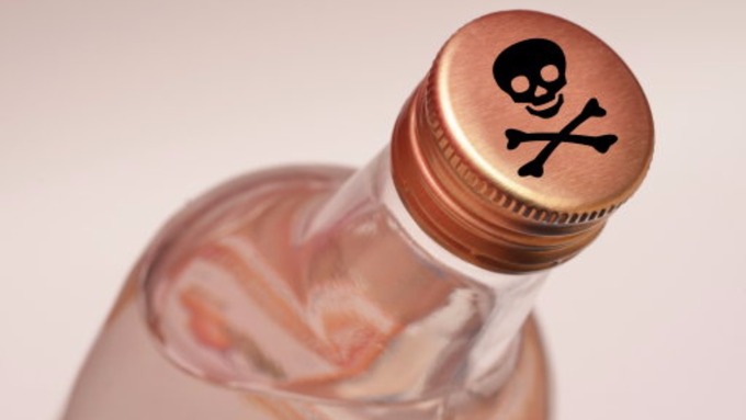 deadly fake alcohol ile ilgili görsel sonucu