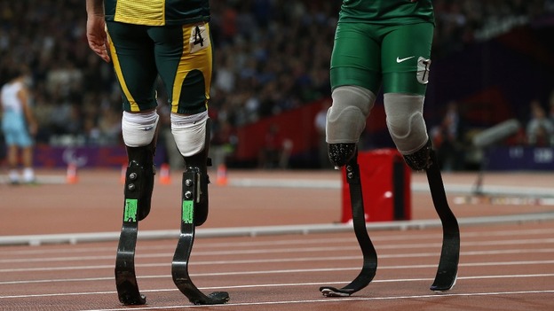On the left, the blades of South Africa's Oscar Pistorius. The longer blades of Alan Fonteles Oliveira are on the right