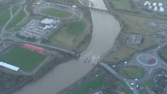 Aerial picture of Northside Bridge collapsed