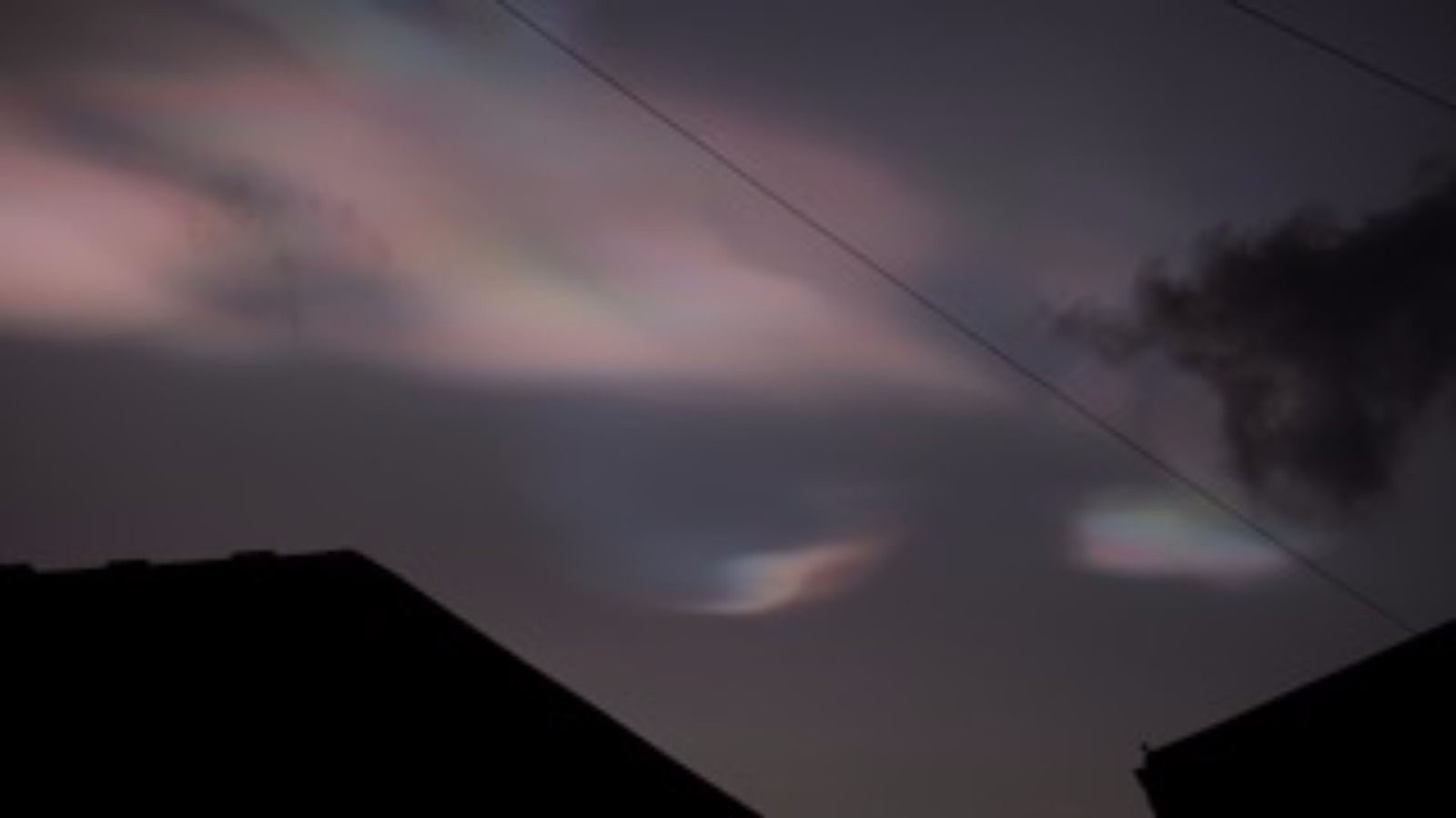 'Strange lights' in the sky over the Midlands Central ITV News