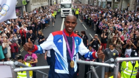 Olympic hero Mo Farrah salutes the crowd