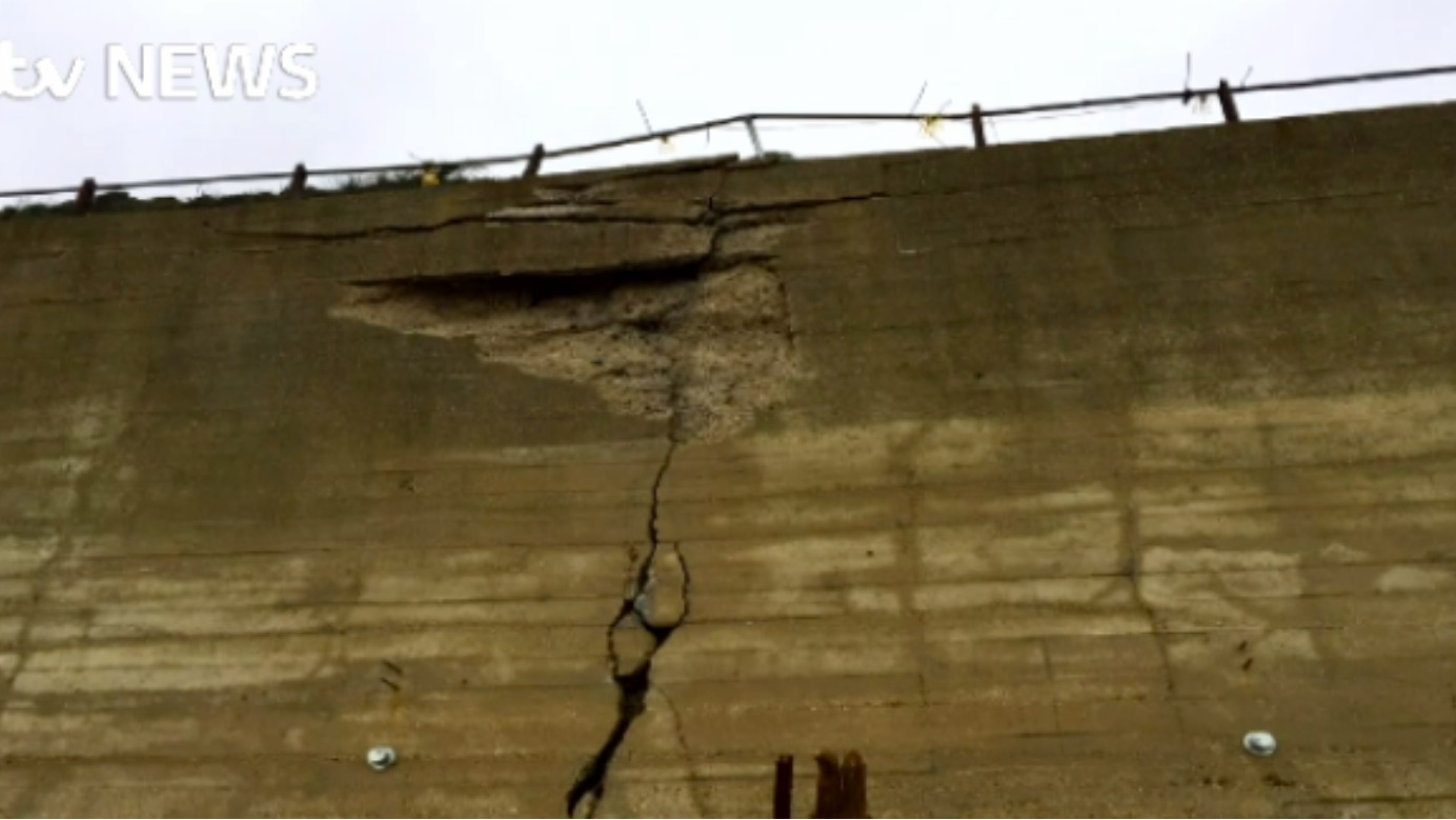 Transport Secretary to visit rail line close by damaged sea wall