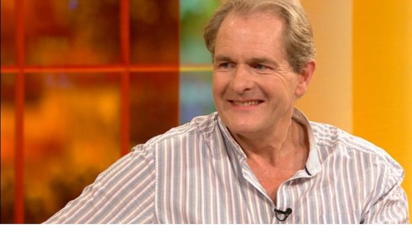 Downton Abbey's Robert Bathurst on the Daybreak sofa with Lorraine