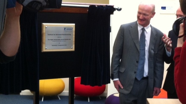 David Willets unveiling a plaque to open the new university research centre