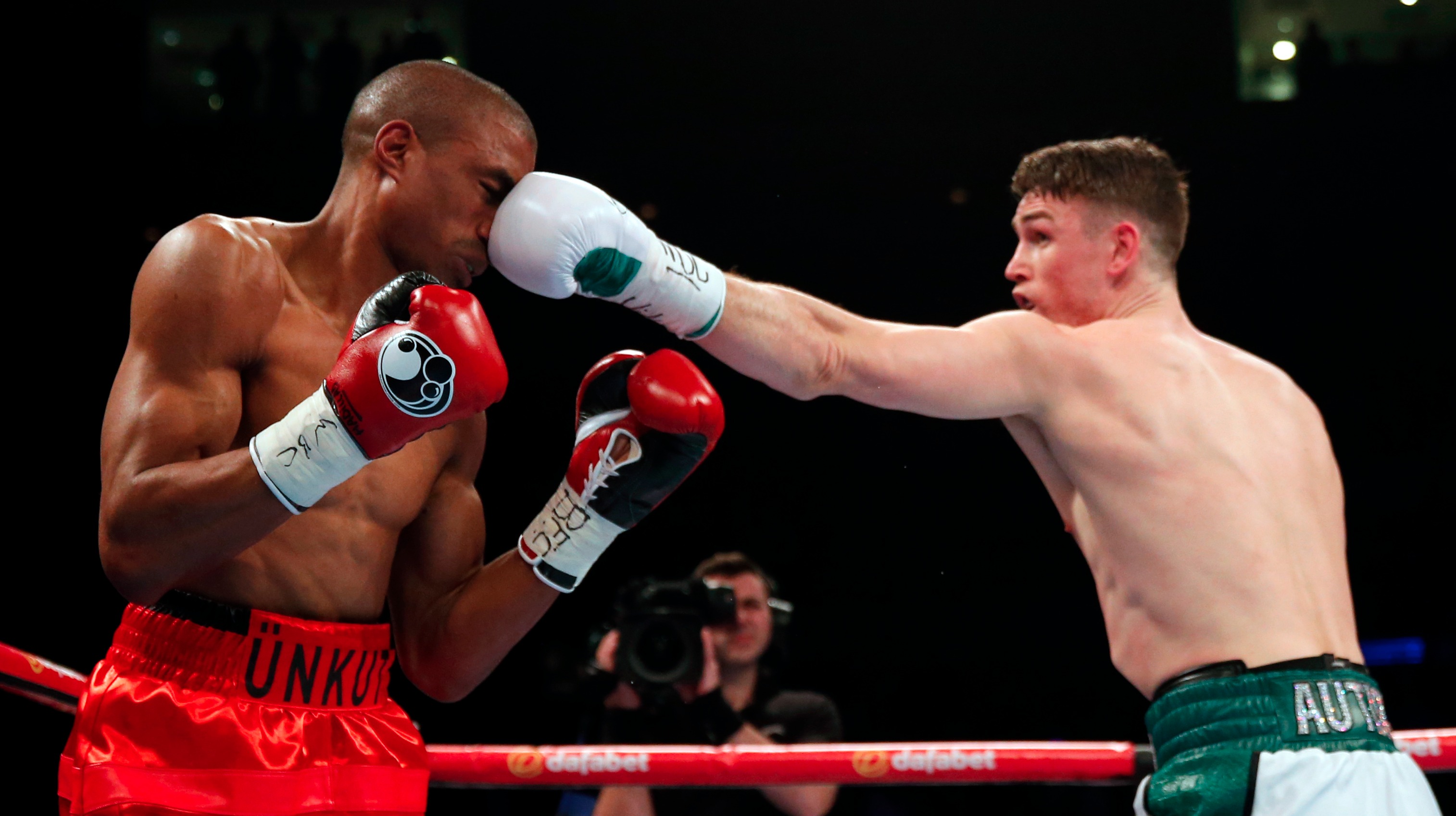 Liverpool boxer wins European supermiddleweight title Granada ITV News