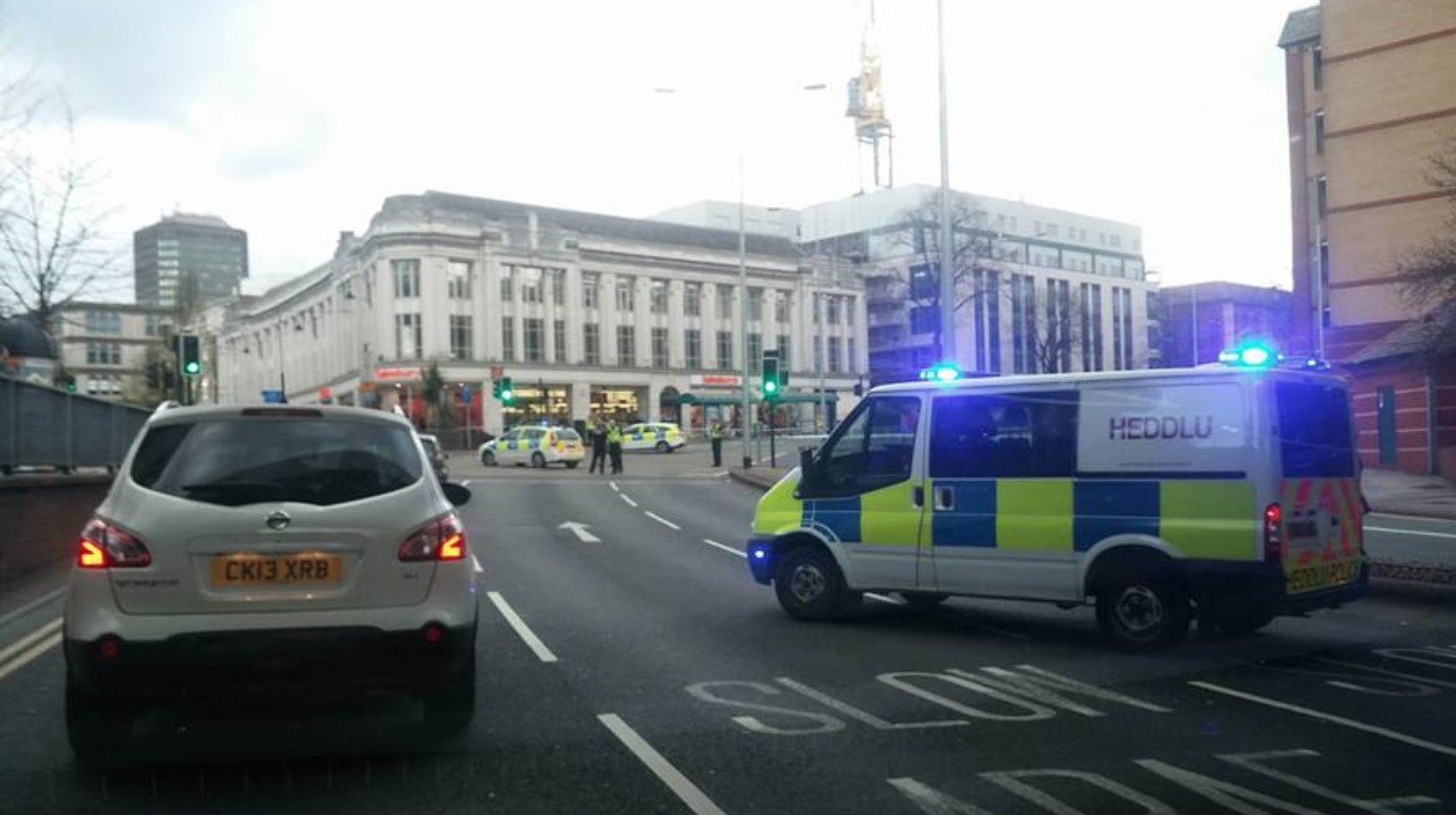 Heavy police presence in Cardiff city centre with road closures in