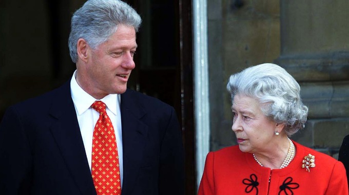 US President Bill Clinton with Queen Elizabeth II at Buckingham Palace in London.