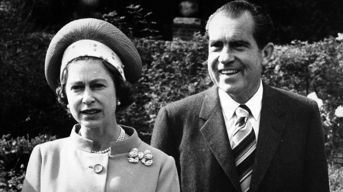 Queen Elizabeth II with US President Richard Nixon at Chequers