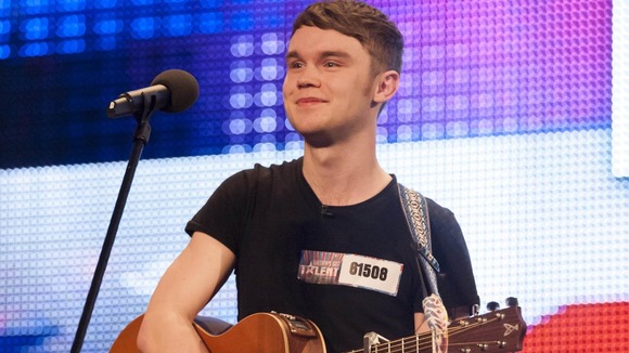 Norfolk singer Sam Kelly