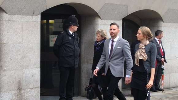 Private investigator Glenn Mulcaire pictured arriving at the Oly Bailey today.
