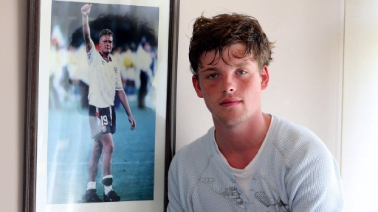 Gazza attends nephew's funeral in Gateshead - ITV News