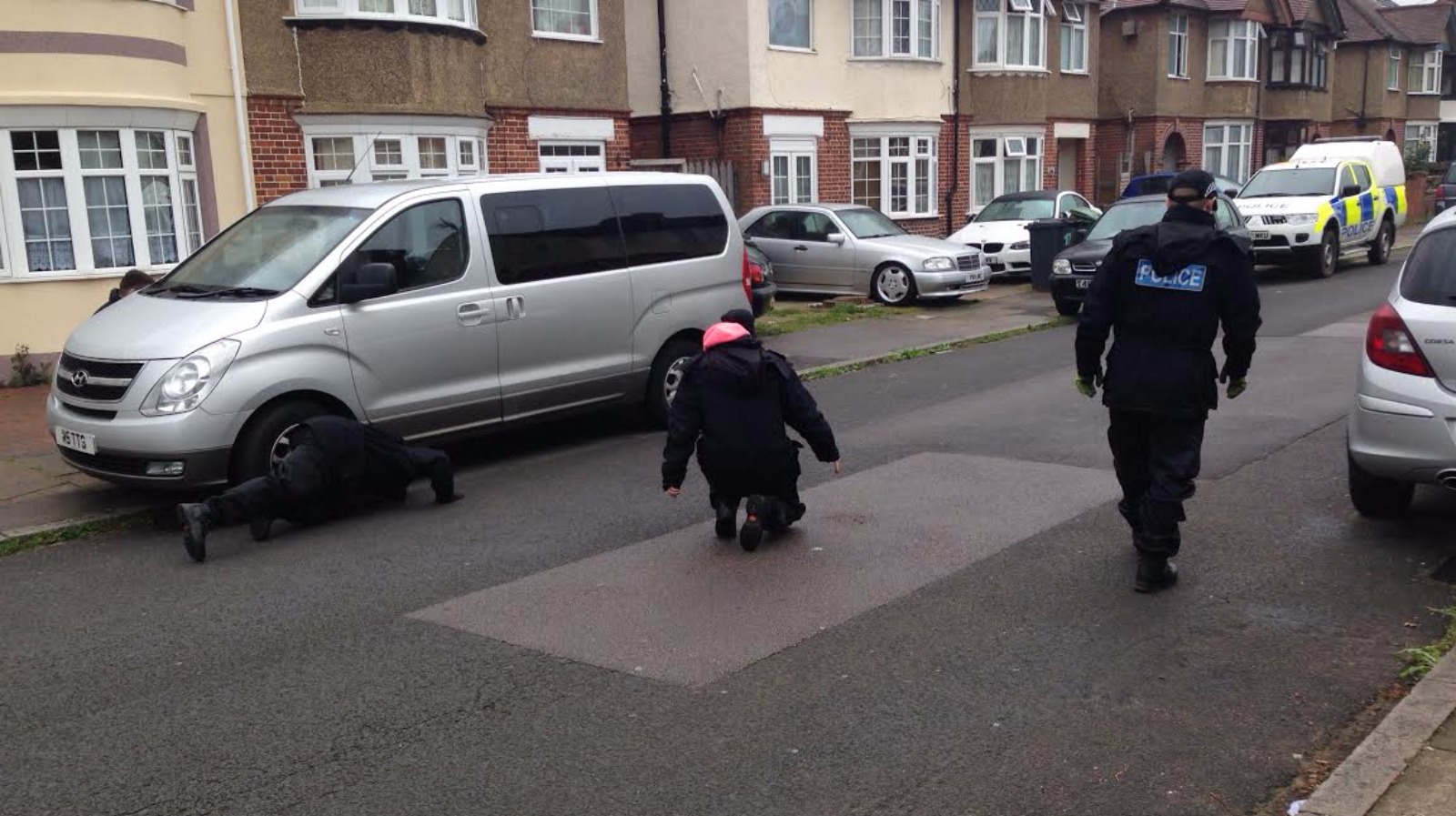 Police to remain at Luton murder scene for a 'number of days' Anglia